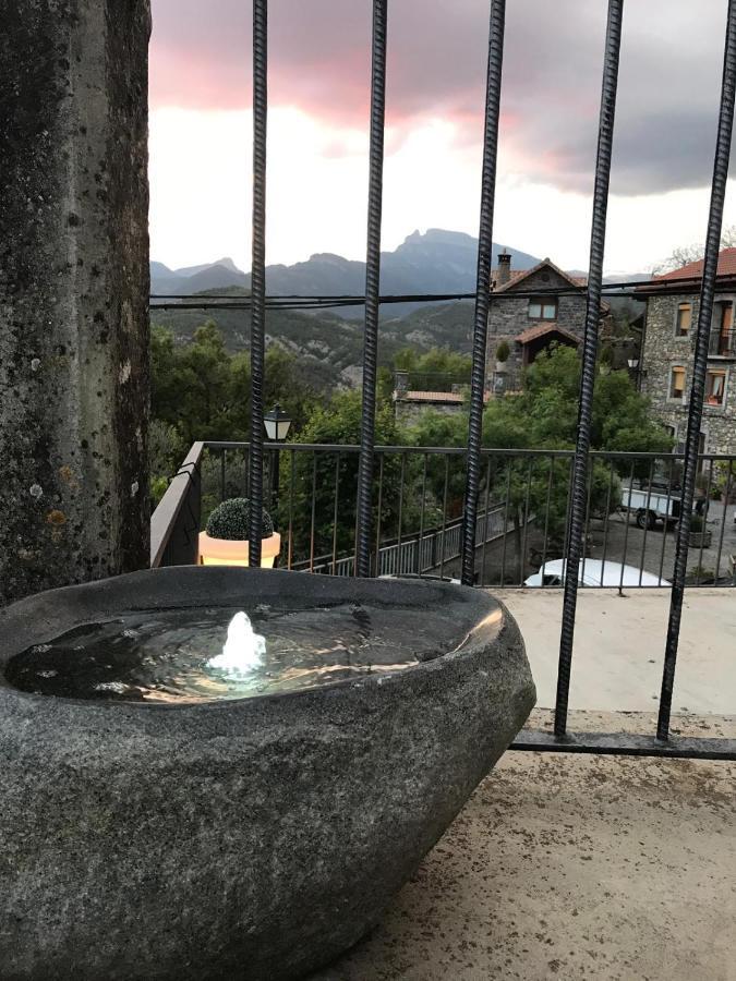 Apartamento El Fenal De Turmo Casa Rural "El Capricho De Nieves" Laspuña Kültér fotó