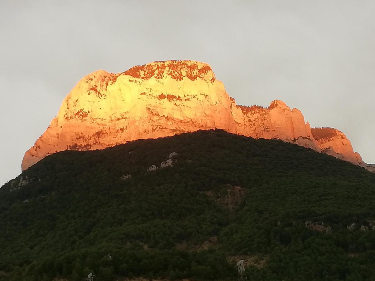 Apartamento El Fenal De Turmo Casa Rural "El Capricho De Nieves" Laspuña Kültér fotó